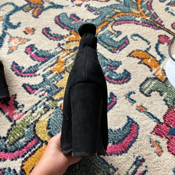 3 inch Black Suede Ankle Boots Size 7 - Picture 7 of 9